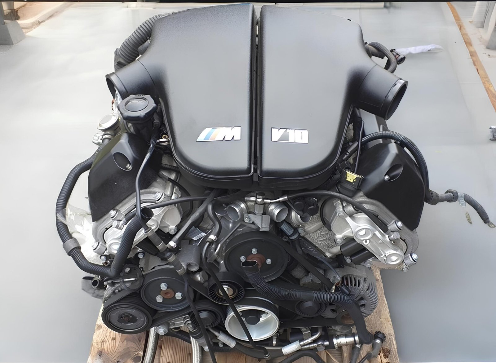 Moteur BMW M6 E63/E64 V10 S85 : particularités